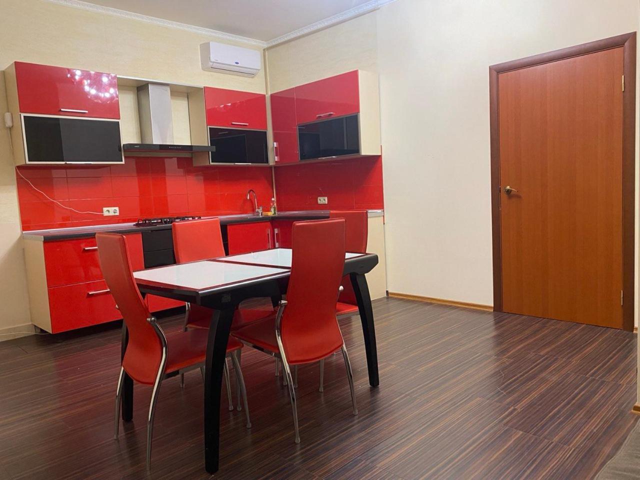 Valencia Hotel โอเดสซา ภายนอก รูปภาพ