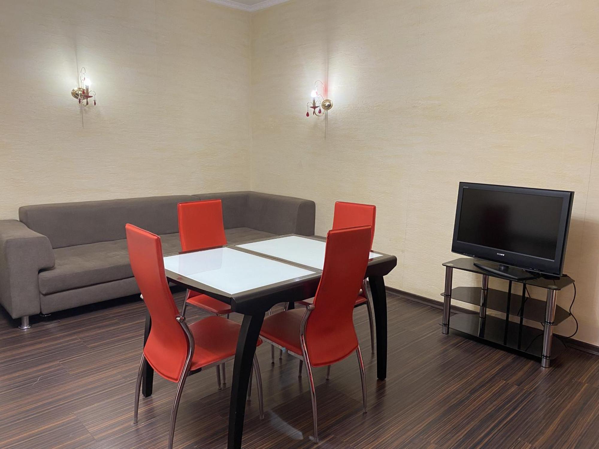 Valencia Hotel โอเดสซา ภายนอก รูปภาพ